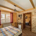 Osrodek Wypoczynkowy Bernadetta 3*