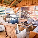 Osrodek Wypoczynkowy Bernadetta 3*