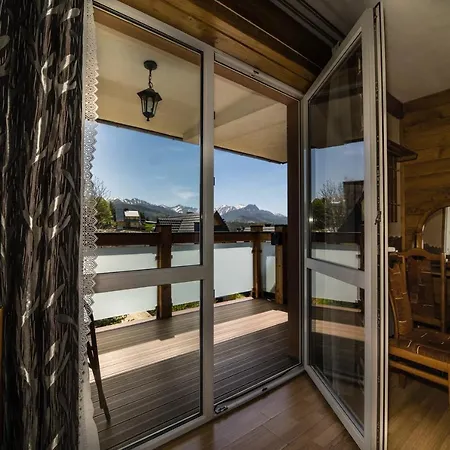 Osrodek Wypoczynkowy Bernadetta לינה וארוחת בוקר 3*