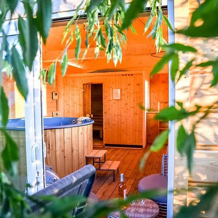 Bed & Breakfast Osrodek Wypoczynkowy Bernadetta